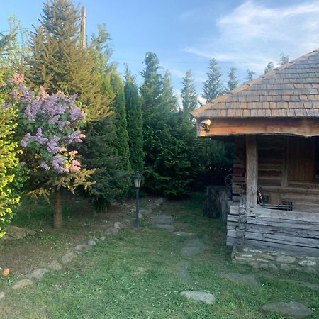 Satul Traditional Рунку Екстериор снимка